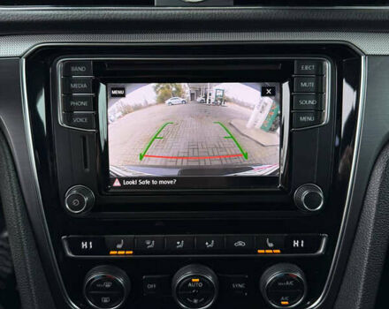 Сірий Фольксваген Пассат, об'ємом двигуна 1.8 л та пробігом 176 тис. км за 11799 $, фото 32 на Automoto.ua