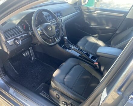 Сірий Фольксваген Пассат, об'ємом двигуна 1.8 л та пробігом 230 тис. км за 11900 $, фото 7 на Automoto.ua