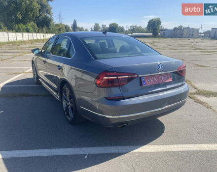 Серый Фольксваген Пассат, объемом двигателя 0 л и пробегом 230 тыс. км за 11900 $, фото 6 на Automoto.ua