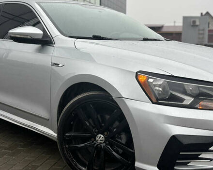 Сірий Фольксваген Пассат, об'ємом двигуна 1.8 л та пробігом 208 тис. км за 11800 $, фото 10 на Automoto.ua