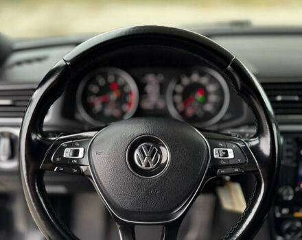 Сірий Фольксваген Пассат, об'ємом двигуна 1.8 л та пробігом 176 тис. км за 11799 $, фото 29 на Automoto.ua