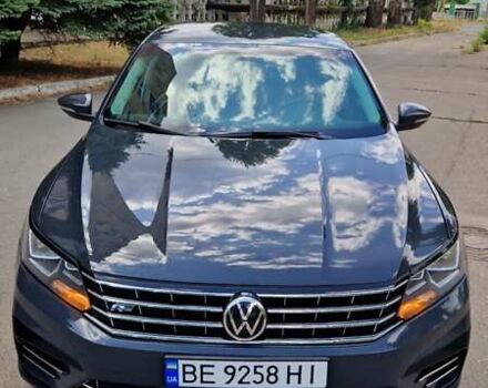 Серый Фольксваген Пассат, объемом двигателя 1.8 л и пробегом 183 тыс. км за 13700 $, фото 8 на Automoto.ua