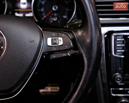 Серый Фольксваген Пассат, объемом двигателя 1.8 л и пробегом 180 тыс. км за 14800 $, фото 18 на Automoto.ua