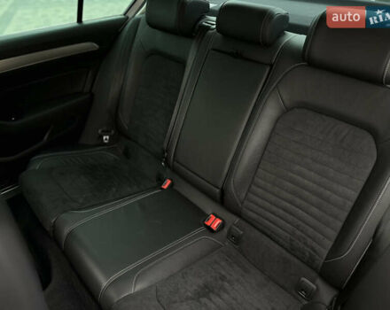 Серый Фольксваген Пассат, объемом двигателя 1.97 л и пробегом 215 тыс. км за 23500 $, фото 15 на Automoto.ua