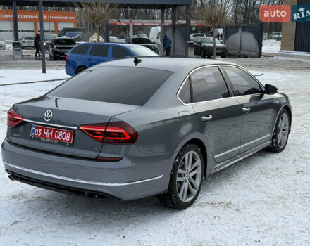 Серый Фольксваген Пассат, объемом двигателя 1.8 л и пробегом 236 тыс. км за 13200 $, фото 5 на Automoto.ua