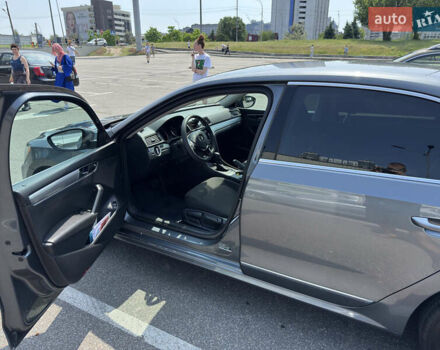 Серый Фольксваген Пассат, объемом двигателя 1.8 л и пробегом 149 тыс. км за 11900 $, фото 10 на Automoto.ua