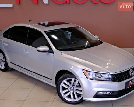 Серый Фольксваген Пассат, объемом двигателя 1.8 л и пробегом 180 тыс. км за 14800 $, фото 5 на Automoto.ua