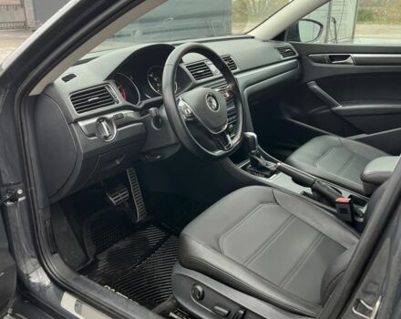 Сірий Фольксваген Пассат, об'ємом двигуна 1.8 л та пробігом 174 тис. км за 12900 $, фото 3 на Automoto.ua