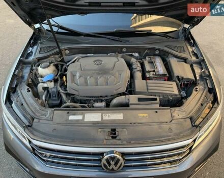 Серый Фольксваген Пассат, объемом двигателя 2 л и пробегом 155 тыс. км за 14999 $, фото 50 на Automoto.ua