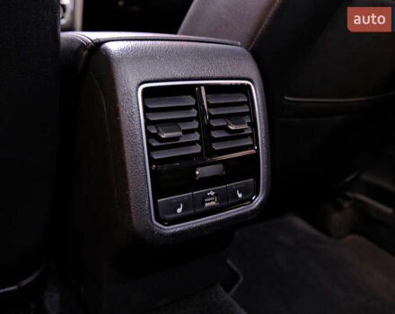 Серый Фольксваген Пассат, объемом двигателя 1.8 л и пробегом 180 тыс. км за 14800 $, фото 32 на Automoto.ua