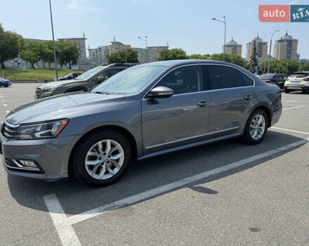 Серый Фольксваген Пассат, объемом двигателя 1.8 л и пробегом 149 тыс. км за 11900 $, фото 13 на Automoto.ua