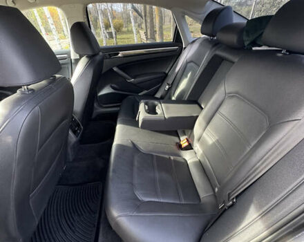 Сірий Фольксваген Пассат, об'ємом двигуна 1.8 л та пробігом 110 тис. км за 15000 $, фото 5 на Automoto.ua