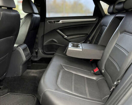 Сірий Фольксваген Пассат, об'ємом двигуна 1.8 л та пробігом 176 тис. км за 11799 $, фото 13 на Automoto.ua