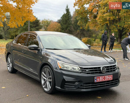 Серый Фольксваген Пассат, объемом двигателя 1.8 л и пробегом 189 тыс. км за 11800 $, фото 8 на Automoto.ua