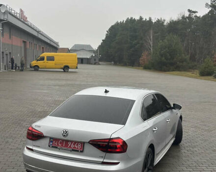 Сірий Фольксваген Пассат, об'ємом двигуна 1.8 л та пробігом 208 тис. км за 11800 $, фото 8 на Automoto.ua