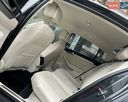 Сірий Фольксваген Пассат, об'ємом двигуна 2 л та пробігом 177 тис. км за 19850 $, фото 41 на Automoto.ua