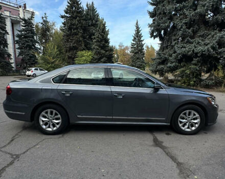 Сірий Фольксваген Пассат, об'ємом двигуна 1.8 л та пробігом 82 тис. км за 12900 $, фото 3 на Automoto.ua