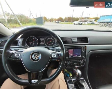 Сірий Фольксваген Пассат, об'ємом двигуна 2 л та пробігом 134 тис. км за 13499 $, фото 6 на Automoto.ua