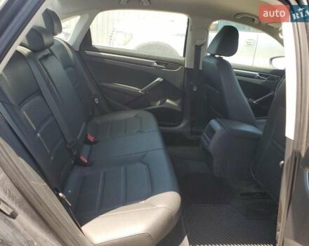 Сірий Фольксваген Пассат, об'ємом двигуна 1.8 л та пробігом 154 тис. км за 3000 $, фото 9 на Automoto.ua