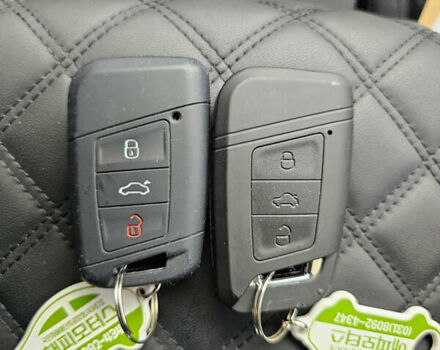 Серый Фольксваген Пассат, объемом двигателя 1.97 л и пробегом 103 тыс. км за 25700 $, фото 30 на Automoto.ua