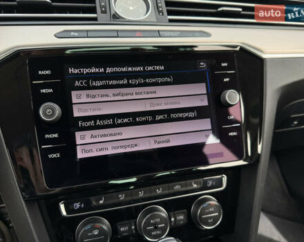 Серый Фольксваген Пассат, объемом двигателя 1.97 л и пробегом 215 тыс. км за 23500 $, фото 23 на Automoto.ua