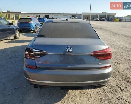 Серый Фольксваген Пассат, объемом двигателя 1.8 л и пробегом 146 тыс. км за 2750 $, фото 5 на Automoto.ua