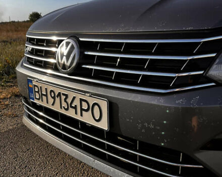 Серый Фольксваген Пассат, объемом двигателя 2 л и пробегом 139 тыс. км за 14500 $, фото 18 на Automoto.ua