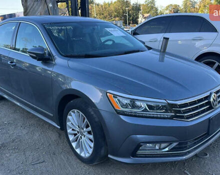 Сірий Фольксваген Пассат, об'ємом двигуна 1.8 л та пробігом 166 тис. км за 12499 $, фото 1 на Automoto.ua