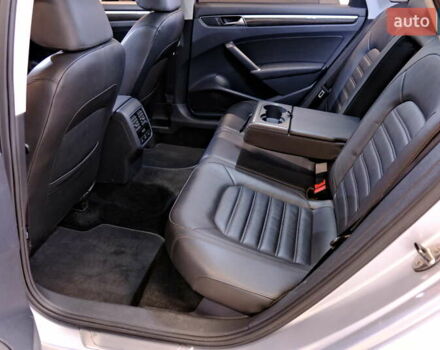 Серый Фольксваген Пассат, объемом двигателя 1.8 л и пробегом 180 тыс. км за 14800 $, фото 30 на Automoto.ua