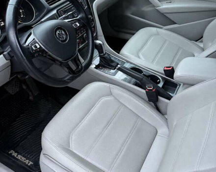 Серый Фольксваген Пассат, объемом двигателя 1.8 л и пробегом 104 тыс. км за 14800 $, фото 28 на Automoto.ua