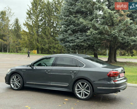 Серый Фольксваген Пассат, объемом двигателя 1.8 л и пробегом 189 тыс. км за 11800 $, фото 35 на Automoto.ua