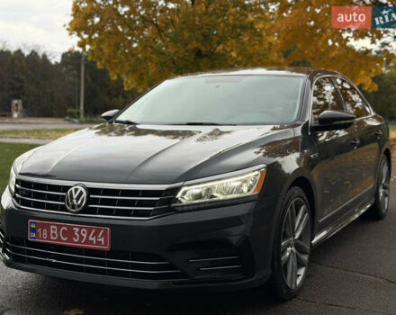 Серый Фольксваген Пассат, объемом двигателя 1.8 л и пробегом 189 тыс. км за 11800 $, фото 14 на Automoto.ua