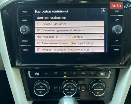 Серый Фольксваген Пассат, объемом двигателя 2 л и пробегом 177 тыс. км за 19950 $, фото 108 на Automoto.ua