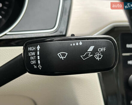 Сірий Фольксваген Пассат, об'ємом двигуна 2 л та пробігом 177 тис. км за 19850 $, фото 66 на Automoto.ua