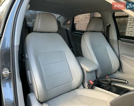 Сірий Фольксваген Пассат, об'ємом двигуна 2 л та пробігом 155 тис. км за 15500 $, фото 34 на Automoto.ua