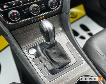 Сірий Фольксваген Пассат, об'ємом двигуна 1.8 л та пробігом 121 тис. км за 17550 $, фото 13 на Automoto.ua