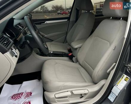 Сірий Фольксваген Пассат, об'ємом двигуна 1.8 л та пробігом 145 тис. км за 11700 $, фото 16 на Automoto.ua