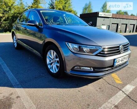 Серый Фольксваген Пассат, объемом двигателя 1.6 л и пробегом 260 тыс. км за 15100 $, фото 10 на Automoto.ua