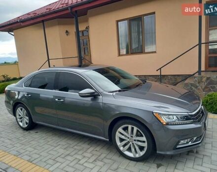 Серый Фольксваген Пассат, объемом двигателя 1.98 л и пробегом 50 тыс. км за 17500 $, фото 2 на Automoto.ua