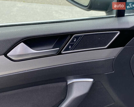 Сірий Фольксваген Пассат, об'ємом двигуна 1.4 л та пробігом 233 тис. км за 12700 $, фото 19 на Automoto.ua