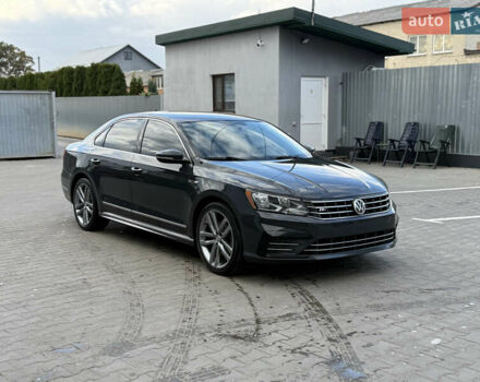 Серый Фольксваген Пассат, объемом двигателя 1.8 л и пробегом 255 тыс. км за 12500 $, фото 7 на Automoto.ua