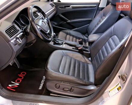 Серый Фольксваген Пассат, объемом двигателя 1.8 л и пробегом 180 тыс. км за 14800 $, фото 26 на Automoto.ua