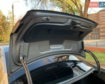 Сірий Фольксваген Пассат, об'ємом двигуна 2 л та пробігом 155 тис. км за 15500 $, фото 47 на Automoto.ua