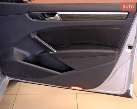 Серый Фольксваген Пассат, объемом двигателя 1.8 л и пробегом 180 тыс. км за 14800 $, фото 38 на Automoto.ua