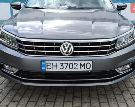 Серый Фольксваген Пассат, объемом двигателя 1.8 л и пробегом 64 тыс. км за 18000 $, фото 2 на Automoto.ua