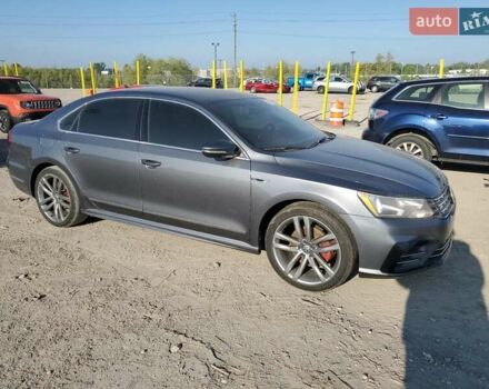 Серый Фольксваген Пассат, объемом двигателя 1.8 л и пробегом 146 тыс. км за 2750 $, фото 3 на Automoto.ua