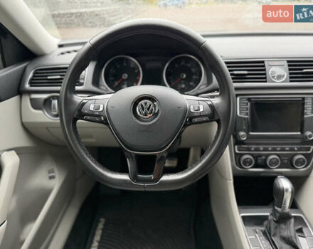 Серый Фольксваген Пассат, объемом двигателя 1.8 л и пробегом 189 тыс. км за 11800 $, фото 45 на Automoto.ua