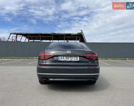 Серый Фольксваген Пассат, объемом двигателя 1.8 л и пробегом 219 тыс. км за 11500 $, фото 12 на Automoto.ua