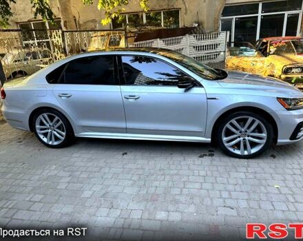 Сірий Фольксваген Пассат, об'ємом двигуна 1.8 л та пробігом 137 тис. км за 15200 $, фото 1 на Automoto.ua