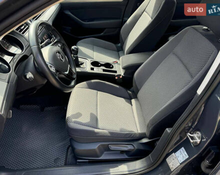 Сірий Фольксваген Пассат, об'ємом двигуна 1.6 л та пробігом 230 тис. км за 12500 $, фото 2 на Automoto.ua